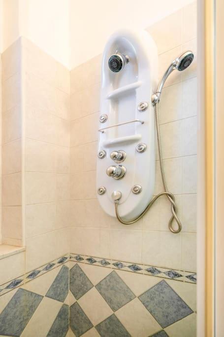 Oasi Corso Italia Apartamento Bari Exterior foto
